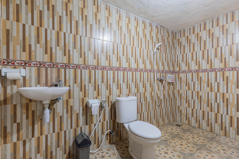 Bathroom 4