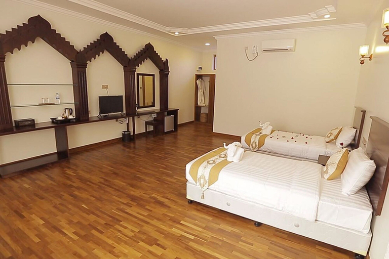 Bedroom 2, Famous Hotel Bagan 2, Myingyan