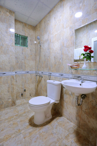 Bathroom 4, CR Hotel, Nha Trang