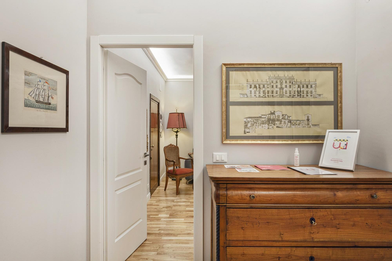 Room 5, Marvelous Soziglia Apartment by Wonderful Italy, Genova