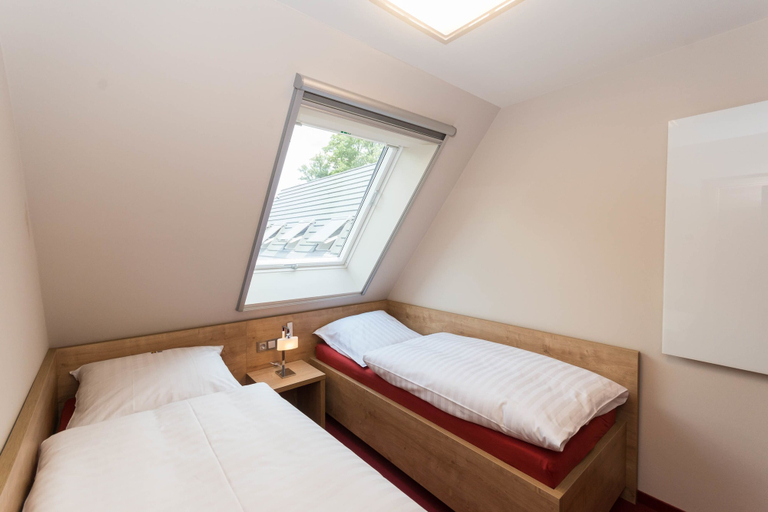 Bedroom 5, Kauperhof, Spree-Neiße