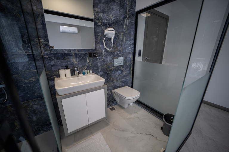 Bathroom 5, Artan Suite Tatil Evleri, Kuşadası