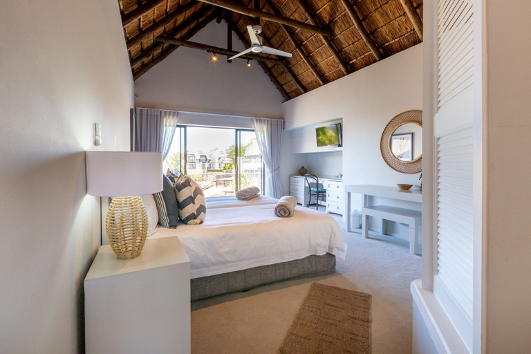 Bedroom 2, Canal Guest House, Cacadu