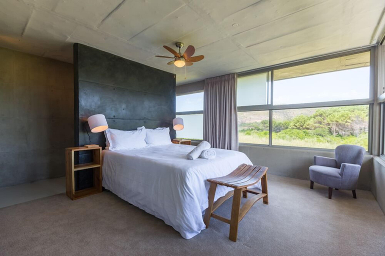 Bedroom 3, Red Box Villa, Eden
