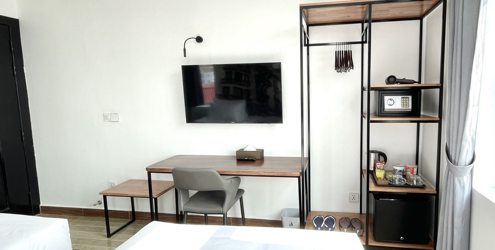 Bedroom 6