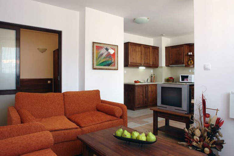 Others 5, Winslow Highland, Bansko