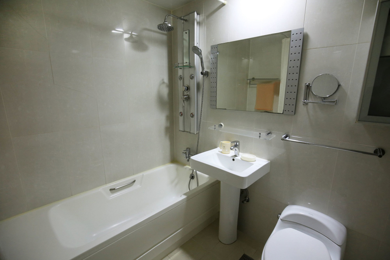 Bathroom 4, Geoje Oasis Hotel, Geoje