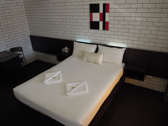Bedroom 6