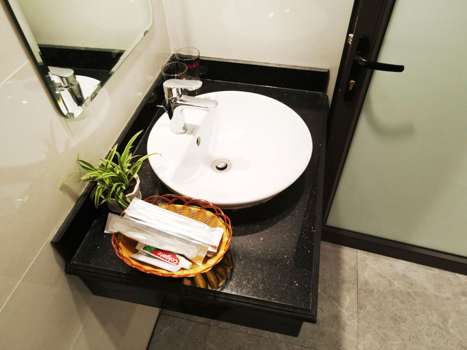 Bathroom 3, AIEM Moc Chau, Mộc Châu