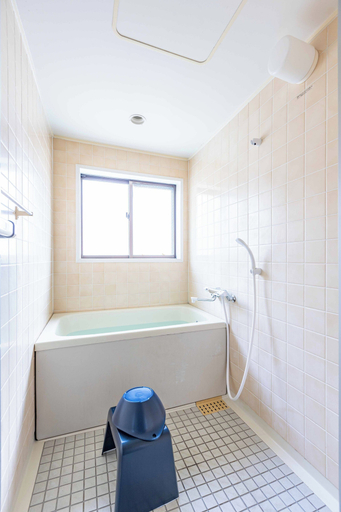 Bathroom 4, Azami Ann Maisonette, Shirahama