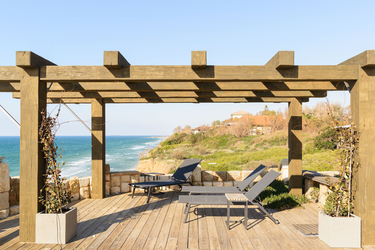Others 5, Luxury Villa over the Cliffs by FeelHome
