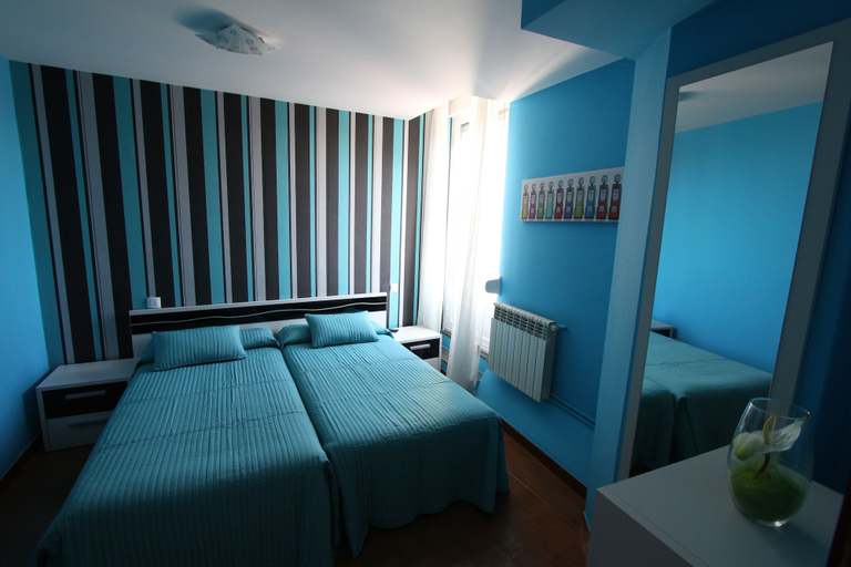 Bedroom 3, PR Plaza de Galicia, A Coruña