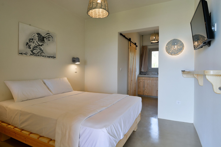 Bedroom 4, Rooster Guesthouse Rooms, South Aegean