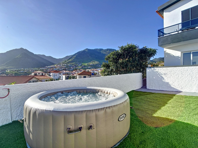 Room 3, Casa da Av 2 by Atlantic Holiday, Machico