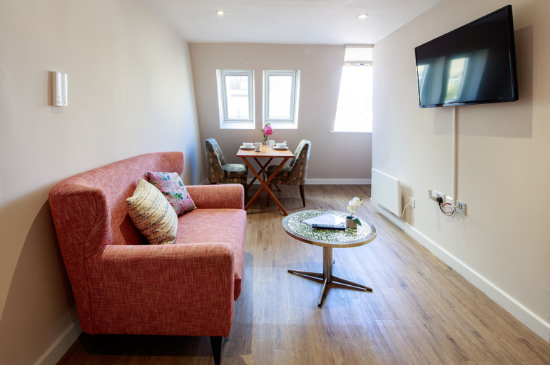 Others 5, Charlotte Rise, Bristol