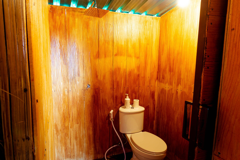 Bathroom 7