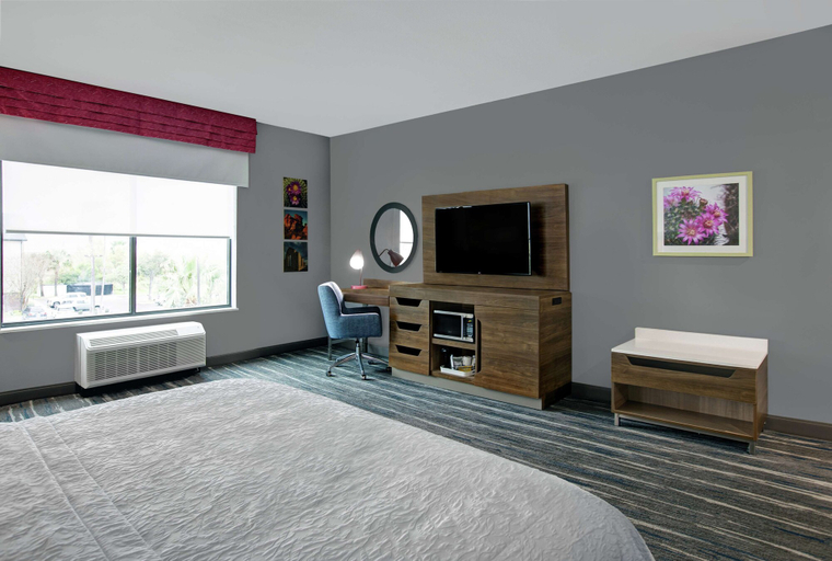 Bedroom 3, Hampton Inn Weslaco, Hidalgo