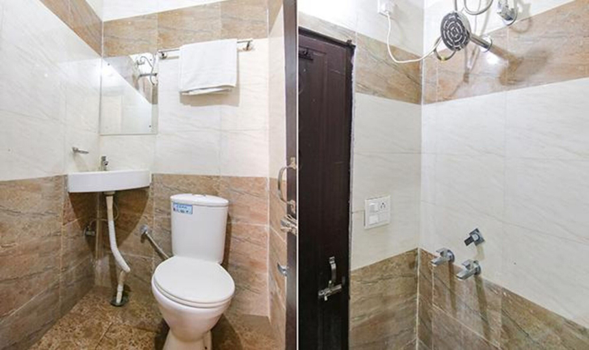 Bathroom 3, Fabexpress Hc King, Sahibzada Ajit Singh Nagar