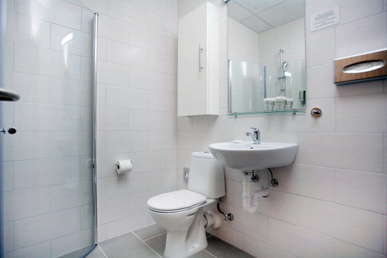 Bathroom 3, Northern Comfort Apartments, Reykjavík