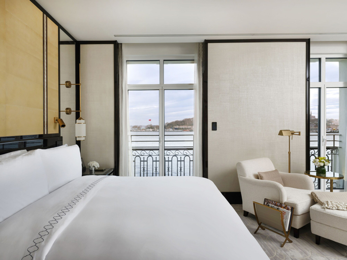 Bedroom 3, The Peninsula Istanbul, Beyoğlu