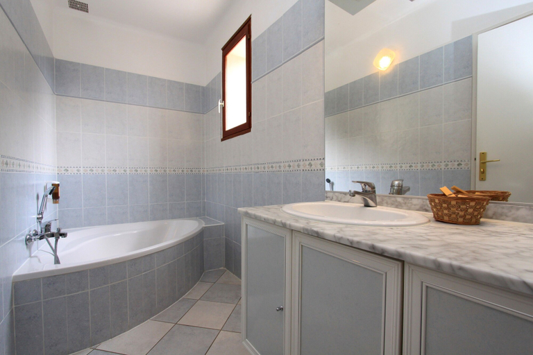 Bathroom 4, Hotel Bella Vista, Corse-du-Sud