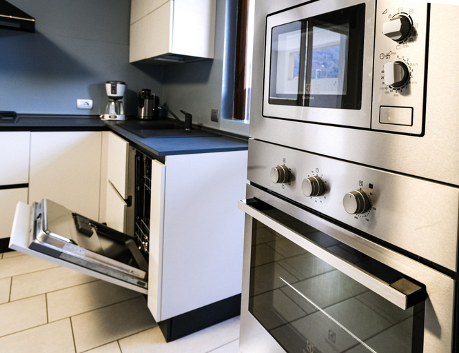 Private kitchen 3, Brand New 2-bed Apartment With Patio, Bergamo