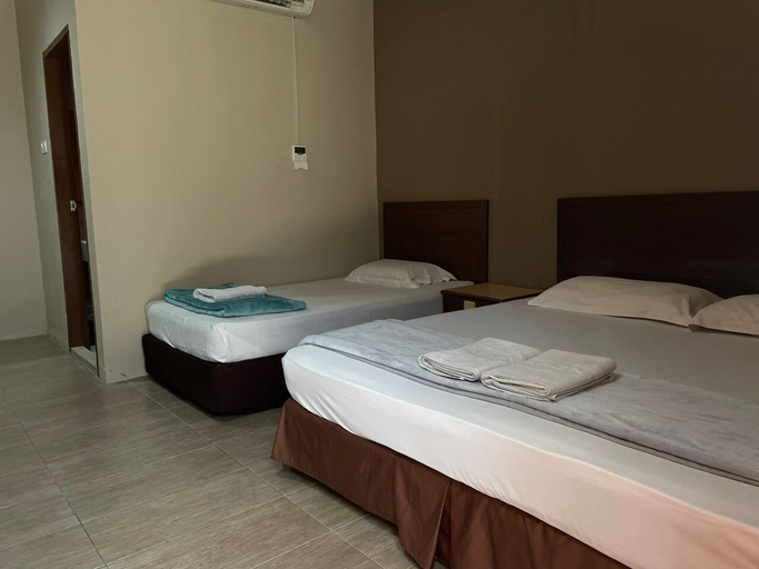 Bedroom 3, Baron Waterfront Hotel, Langkawi