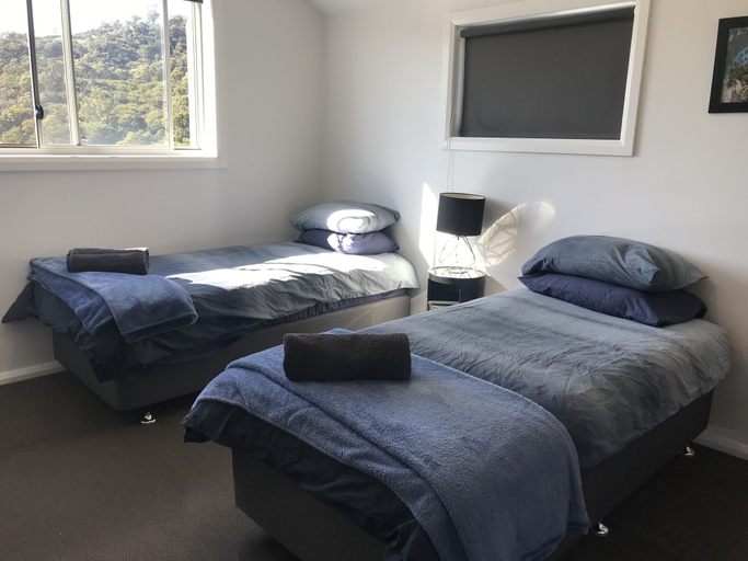Bedroom 2, Derby Digs Barn, Dorset