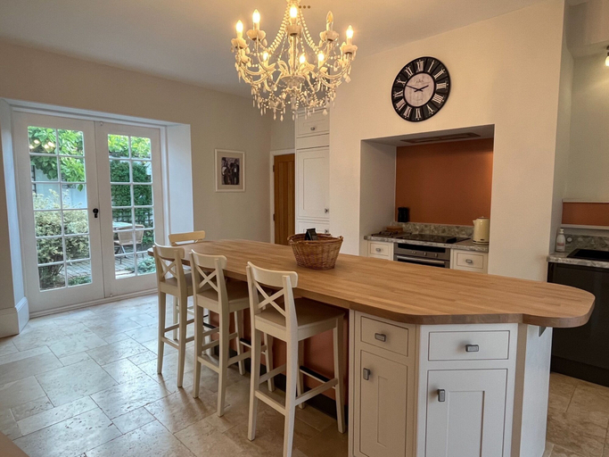 Others 3, Stunning and Luxurious Manor House Holiday Home, Dorset