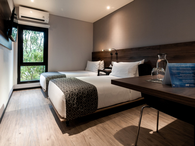Bedroom 12