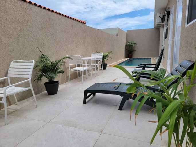 Others 5, Villa de Ana Sleeps 2 With Pool