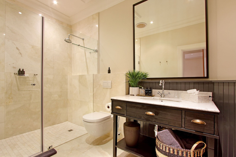Bathroom 5, Stellenbosch Manor, Cape Winelands