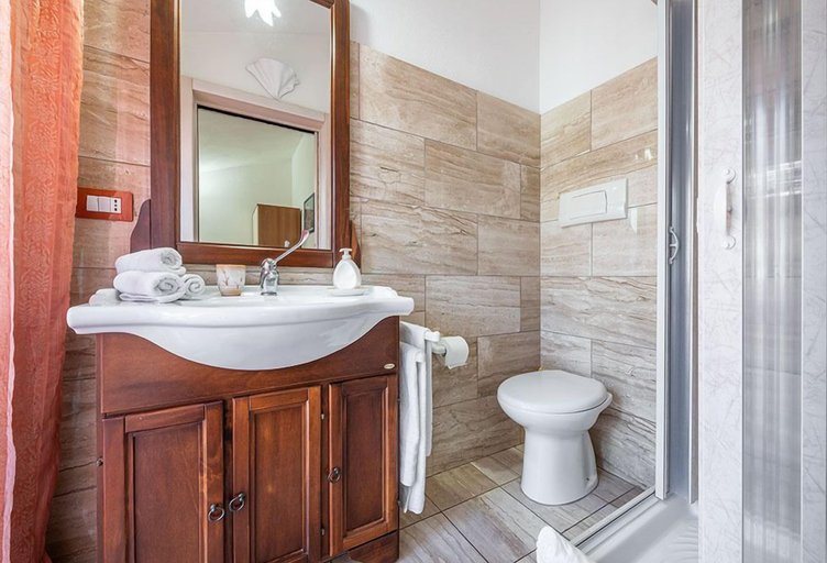 Bathroom 5, Bed & Breakfast Dorgali, Nuoro