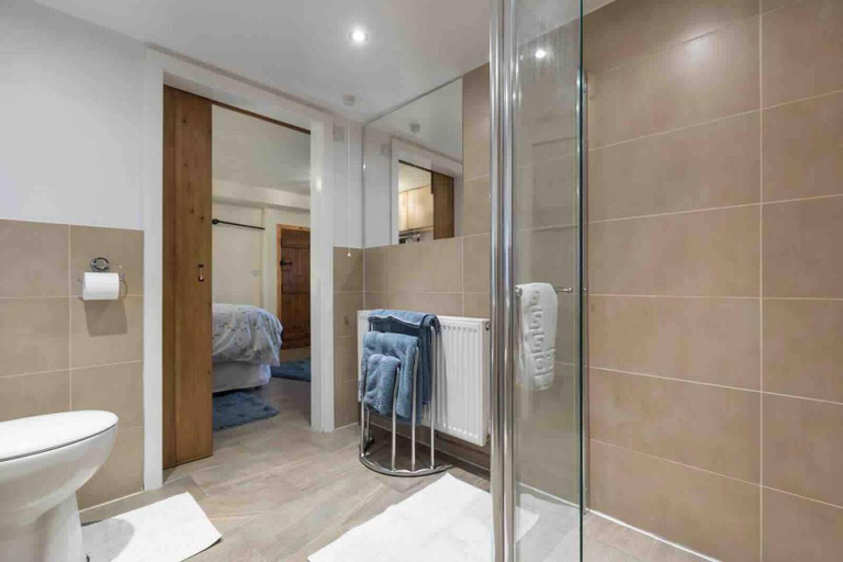 Bathroom 4, The Stables at Brambles Farm, Staffordshire