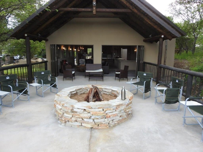 Food & Drinks 4, Balule Bushveld Safari Lodge, Mopani