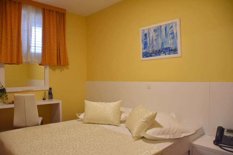 Bedroom 2, Villa Riva Makarska, Makarska