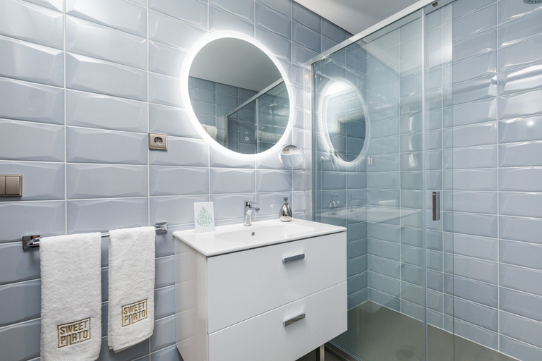 Bathroom 4, Legends' House by Sweet Porto, Porto