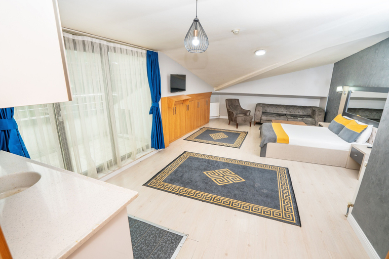 Bedroom 2, COMFORT INN SUITE, Kadıköy