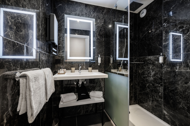 Bathroom 5, Hotel SPA Husseren Collections - Proche Colmar - Eguisheim, Haut-Rhin