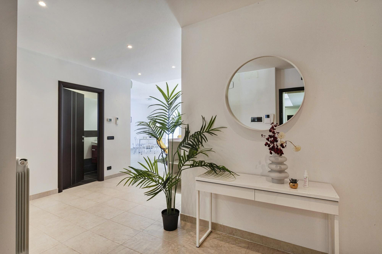 Room 4, Shelley Apartments - Sun by Wonderful Italy, Genova
