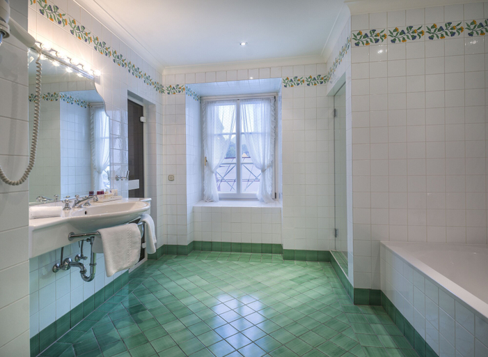 Bathroom 5, Hotel Tiefenbrunner, Kitzbühel