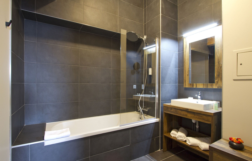 Bathroom 5, Hôtel et Spa l’Eclose by Odalys, Isère