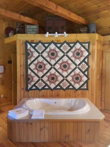 Bathroom 4, Deerfield Cottage, Rockbridge