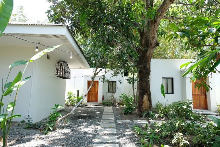 Exterior & Views 2, Mad Monkey Dumaguete, Dumaguete City
