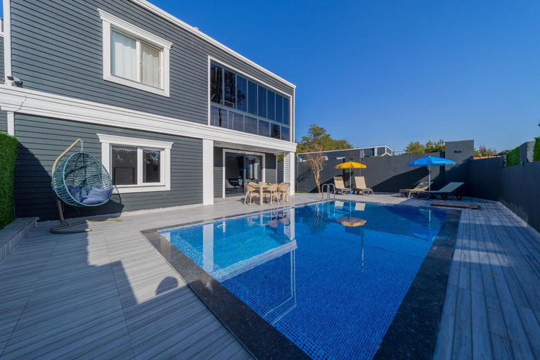Others 2, Villa With Pool and Backyard in Kepez, İbradi