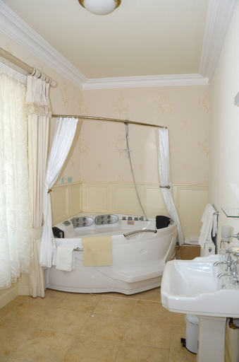 Bathroom 3, Cannaway House B&B