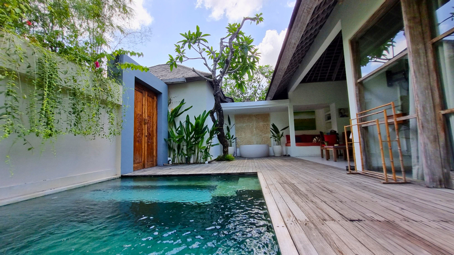 Swimming Pool 14