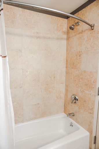 Bathroom 4, The Inn on Sheridan, Lake