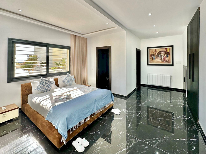 Room 4, Gammarth Touristique Piscine Commune Bord de mer, La Marsa