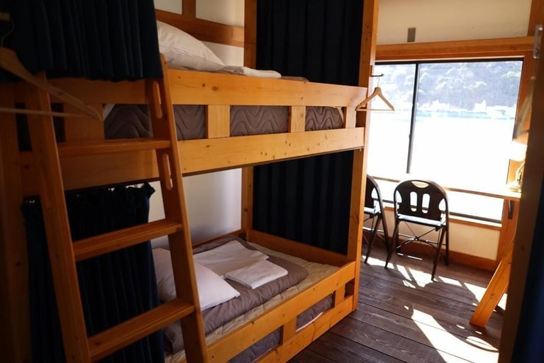 Bedroom 2, Tagore Harbor Hostel, Numazu